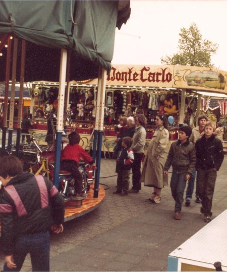 Kermis, Berghem 1981 (foto: fotograaf onbekend, collectie BHIC nr. 1611-000071)