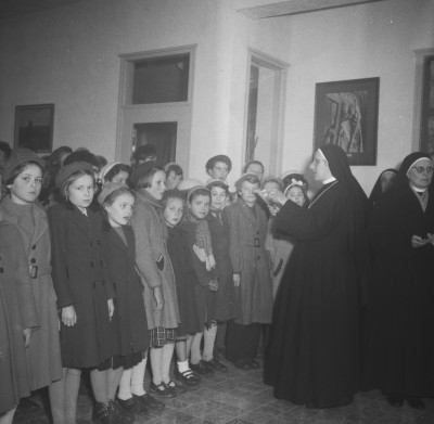 Inzegening en officiële opening Meisjesschool