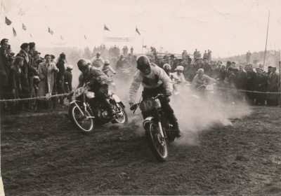 De motocross in Sint Anthonis, jaartal onbekend. 