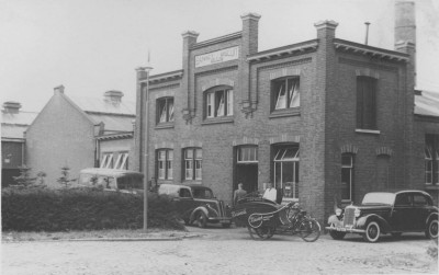 Fabriek van Buys aan de Lollestraat in Oudenbosch (foto: erven Buijs, collectie BHIC nr. 1947-000071)
