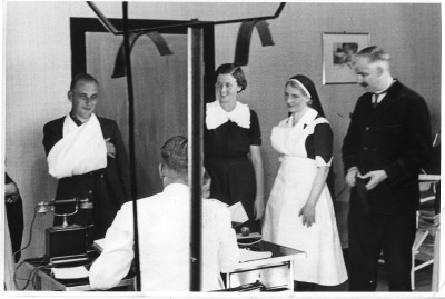 Werkfoto van opnames film Zonnelied, Etten 1938 (foto: fotograaf onbekend, collectie Museum voor de Verpleegkunde Culemborg)