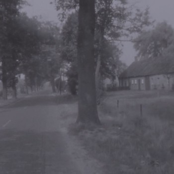 Filmstill uit dorpsfilm Middelbeers 1976 (RHCe nr. 6140)